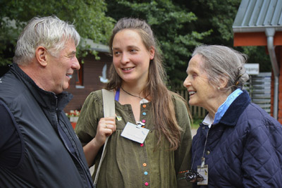Heinz Hoenig, Inhaberin Isabelle Mahnert und Wildparkgrnderin Theda Hatlapa